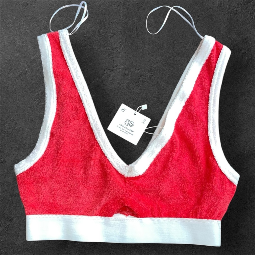 ZARA Red And White Retro Terry Cloth Bralette
Top NWT - M